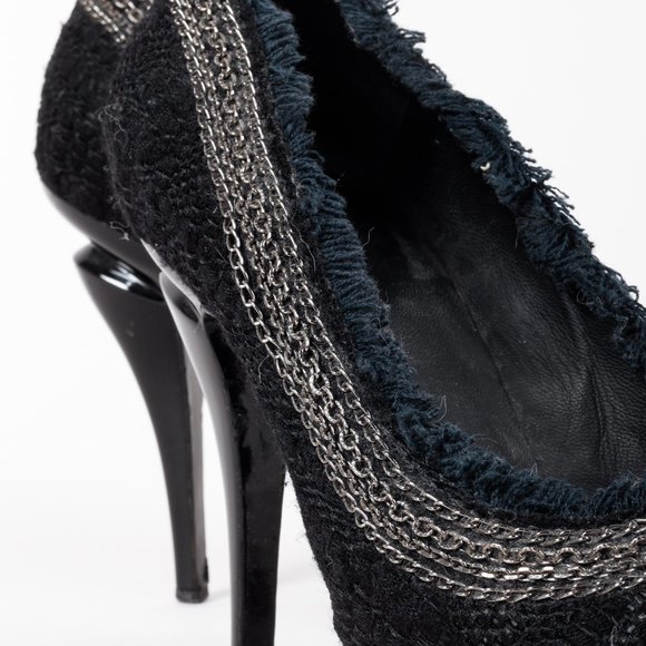 Chanel Tweed Cap-Toe CC Pumps - Picture 8 of 12